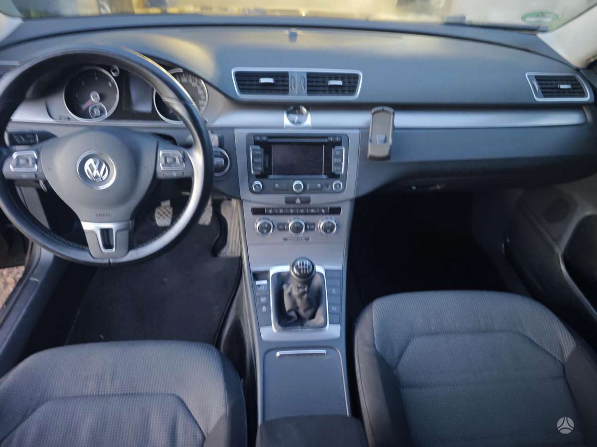 Volkswagen Passat 2014 — photo 6