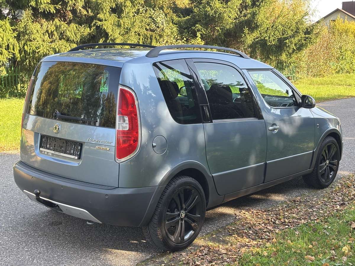 Skoda Roomster 2007 — двигун 1598 cm³, 105 HP (77kW)