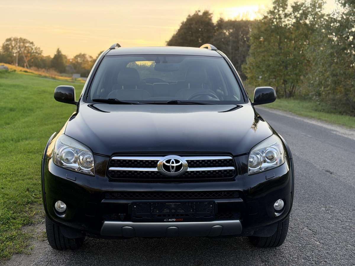 Toyota RAV4 2009 — photo 7