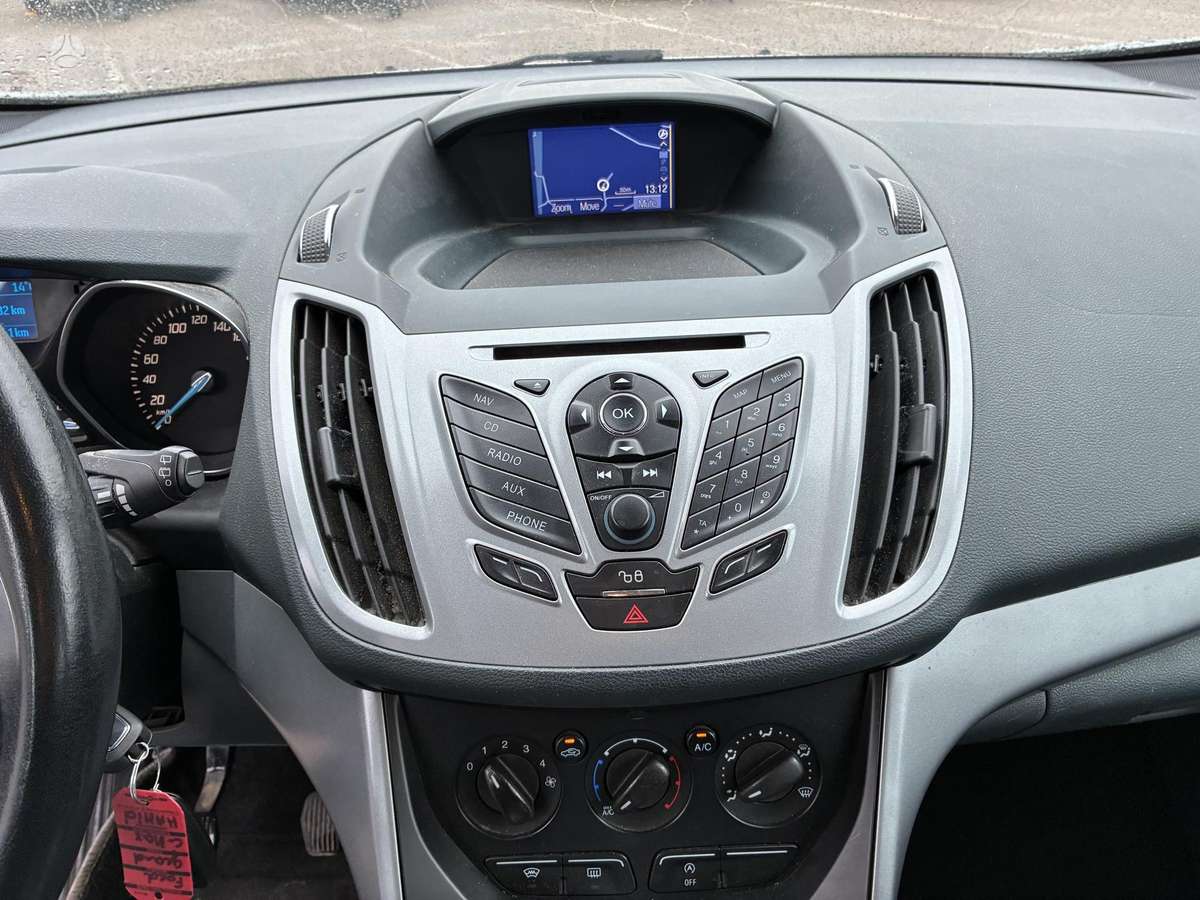 Ford Grand 2015 — фото 14