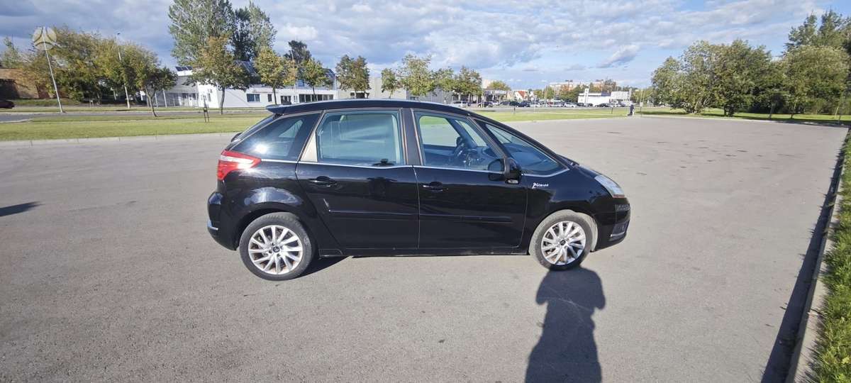 Citroen C4 2009 — engine 1560 cm³, 109 HP (80kW)