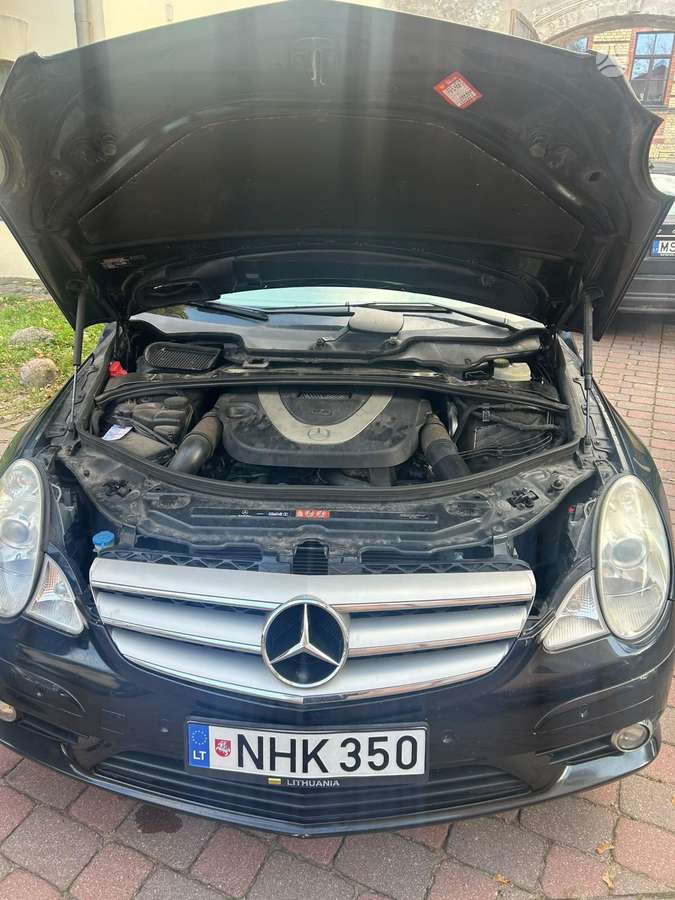 Mercedes-Benz R350 2008 — photo 12