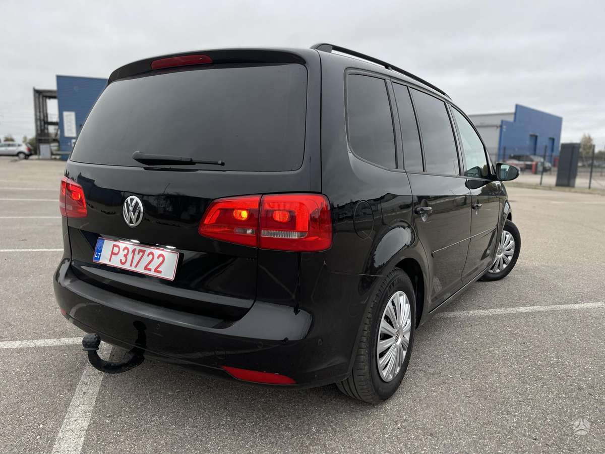 Volkswagen Touran 2011 — photo 5