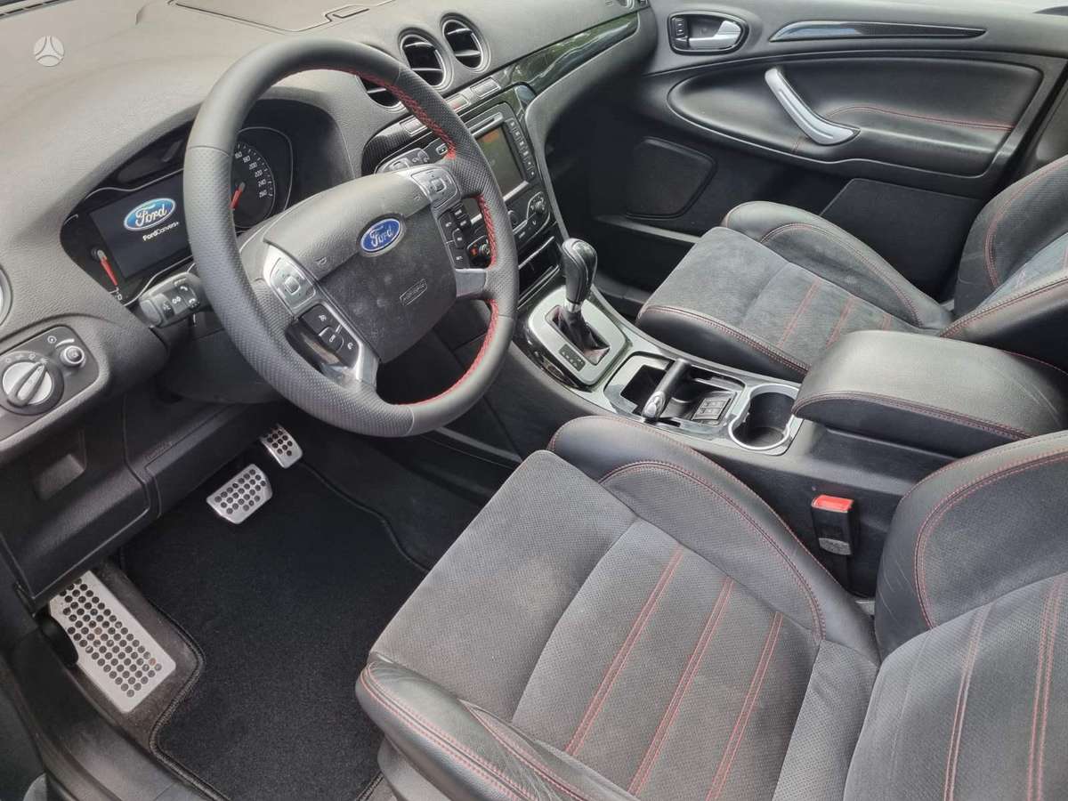 Ford S-MAX 2012 — photo 9