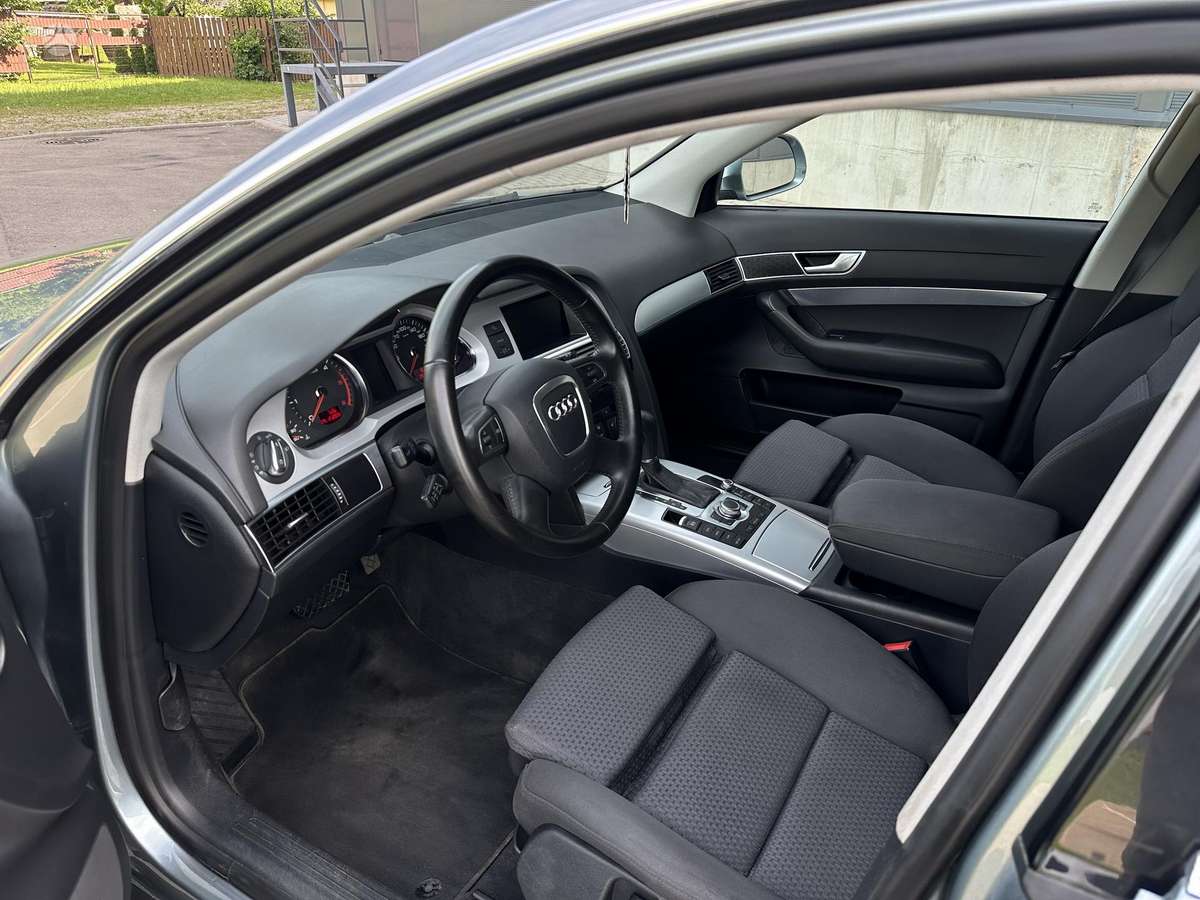 Audi A6 2009 — photo 10