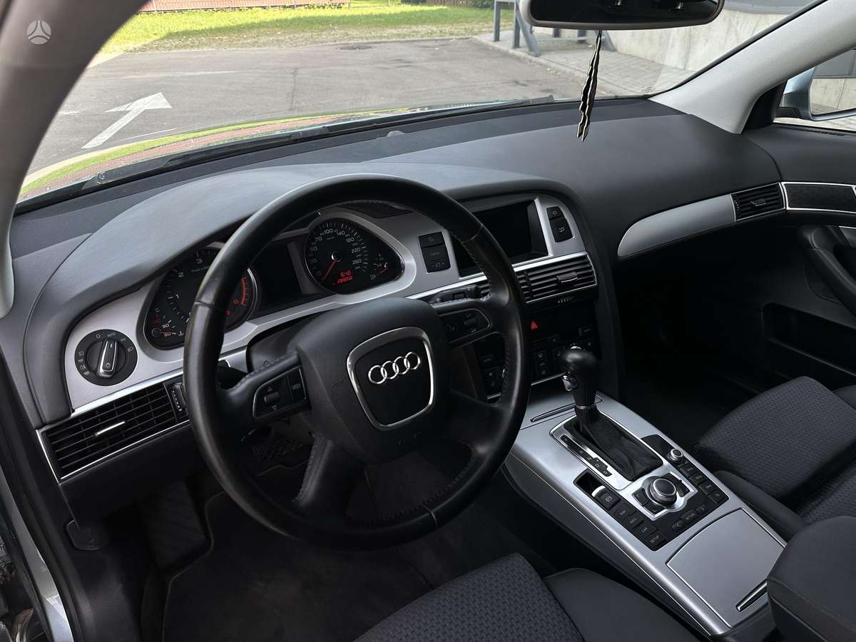 Audi A6 2009 — photo 11