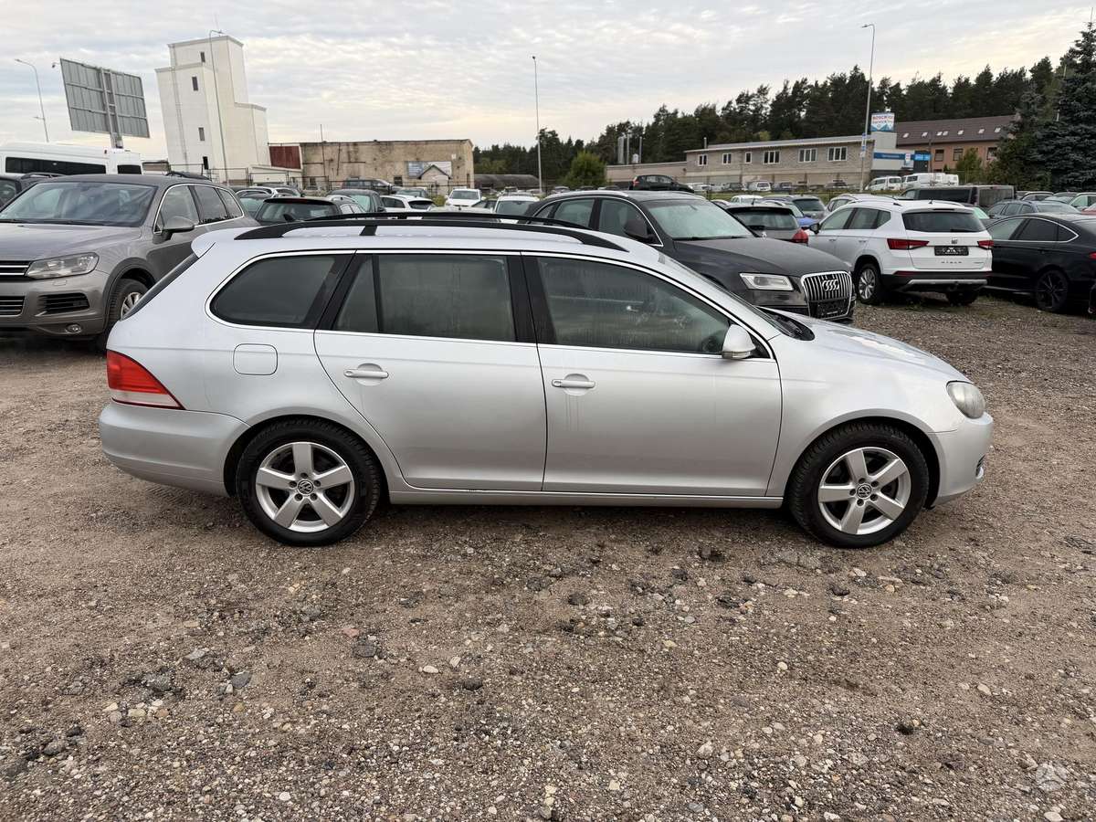 Volkswagen Golf 2010 — photo 7