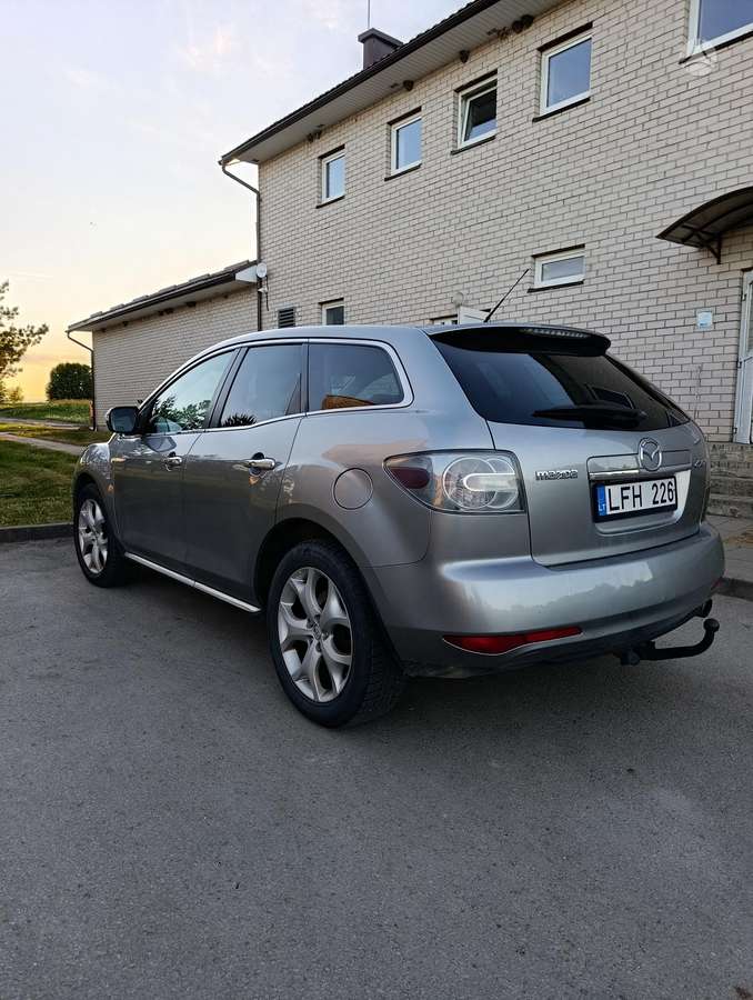 Mazda CX-7 2010 — двигун 2184 cm³, 173 HP (127kW)