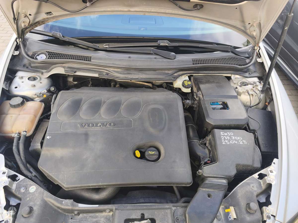Volvo V50 2009 — photo 11