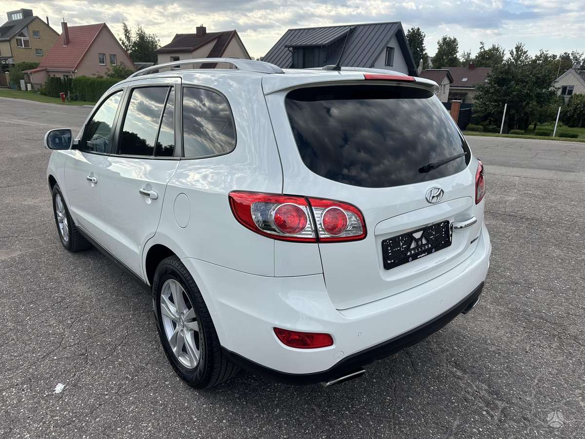 Hyundai Santa 2011 — photo 5