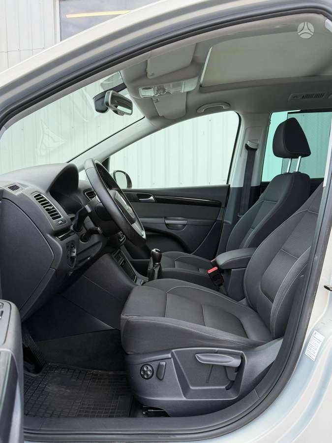 Seat Alhambra 2012 — photo 10