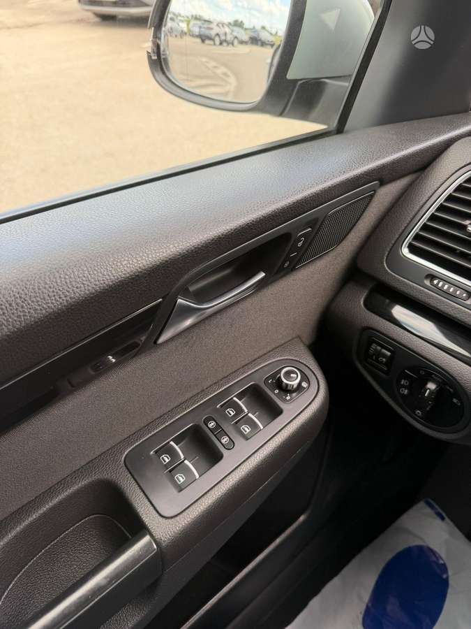 Seat Alhambra 2012 — photo 16