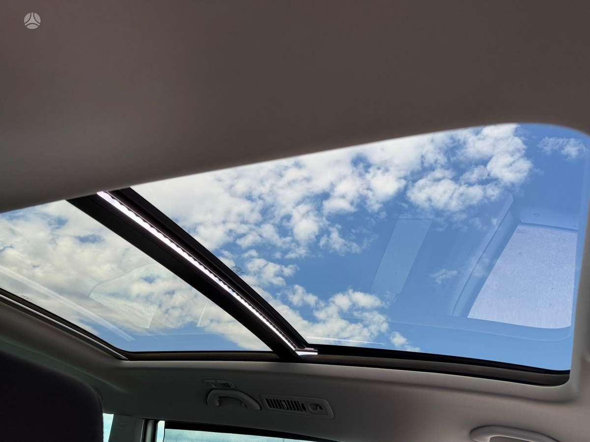 Seat Alhambra 2012 — photo 21
