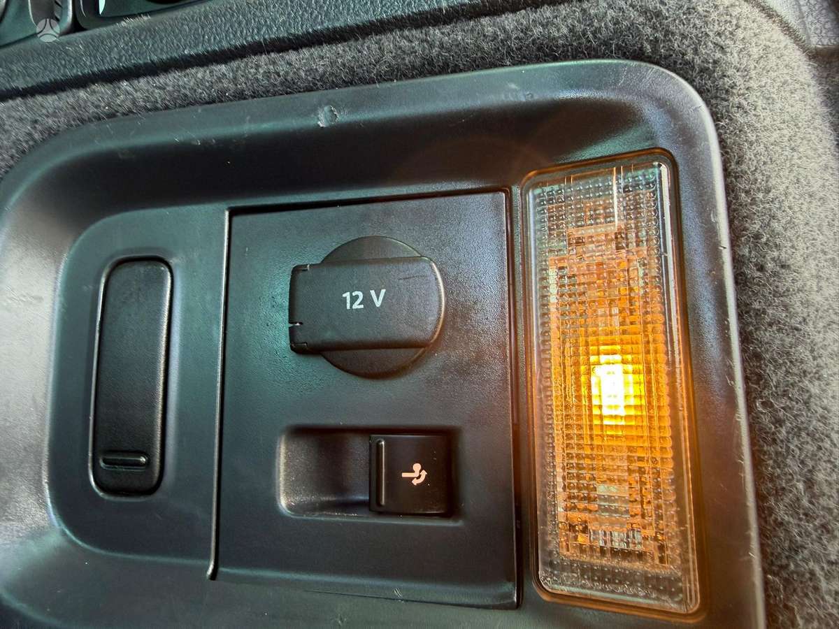 Seat Alhambra 2012 — photo 25