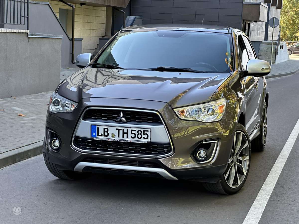 Mitsubishi ASX 2014 — салон