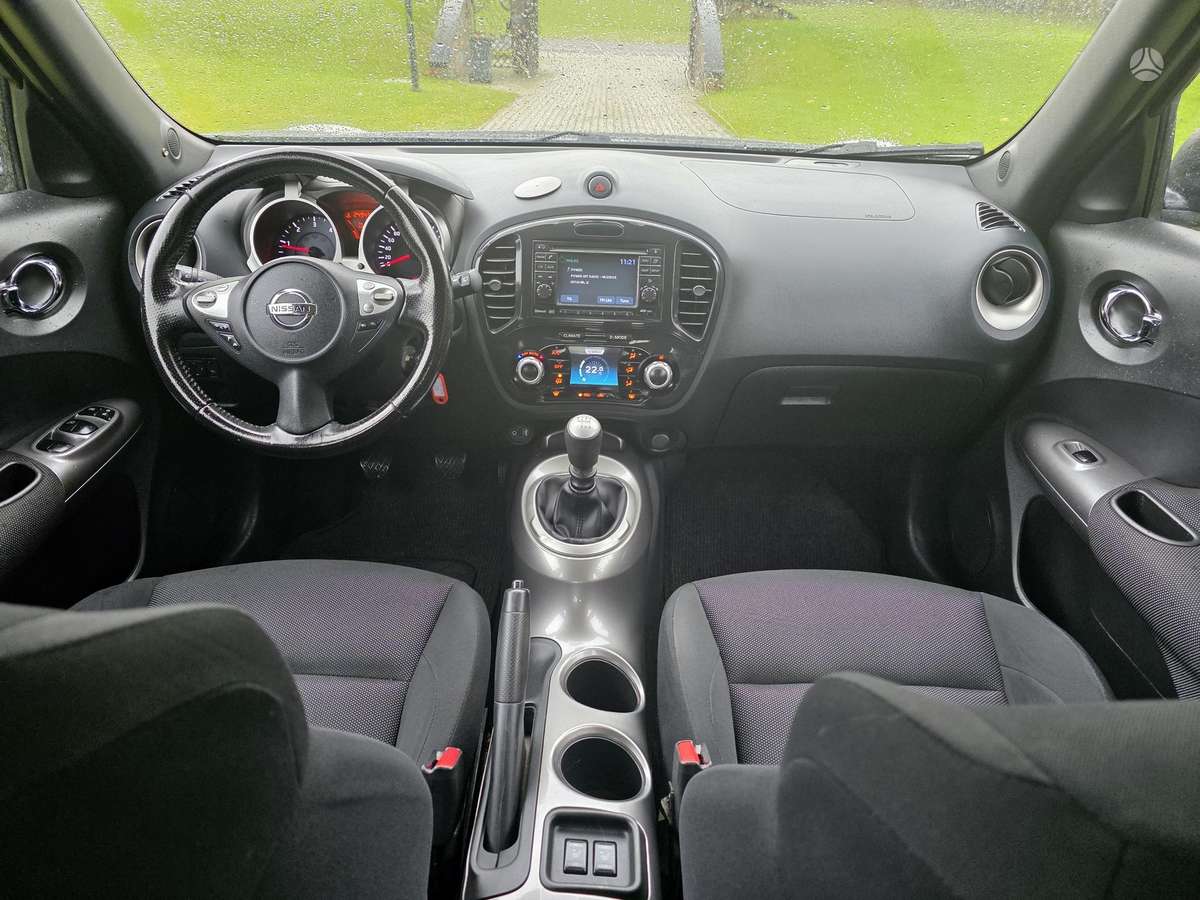 Nissan Juke 2011 — photo 25