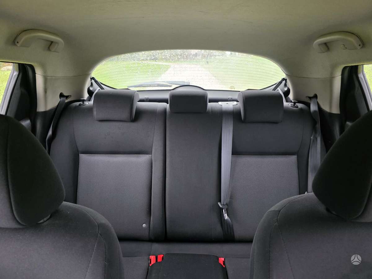 Nissan Juke 2011 — photo 26