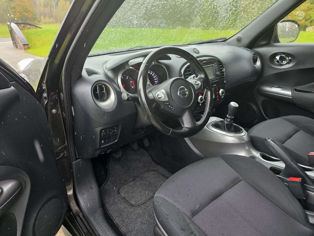 Nissan Juke 2011 — photo 27