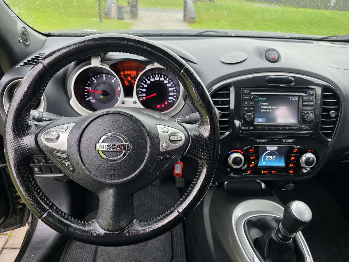 Nissan Juke 2011 — photo 29