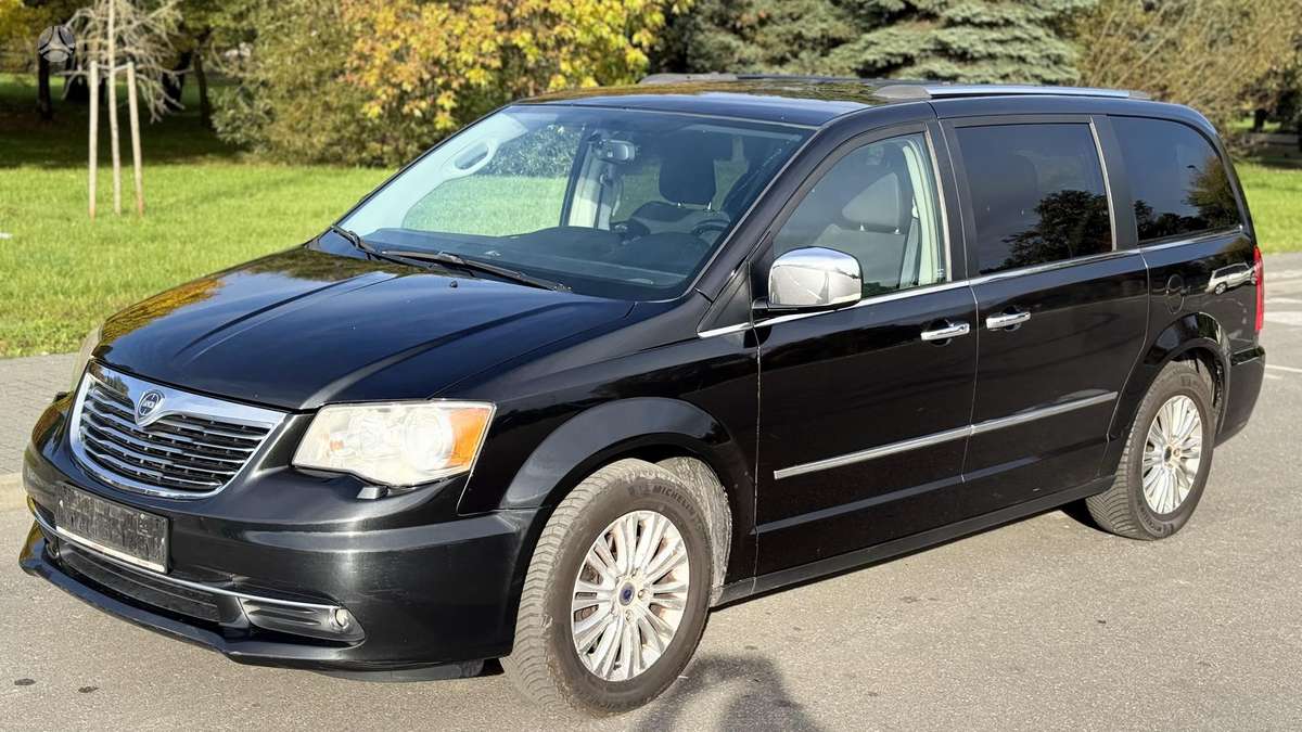 Lancia Voyager 2015 — вигляд ззаду
