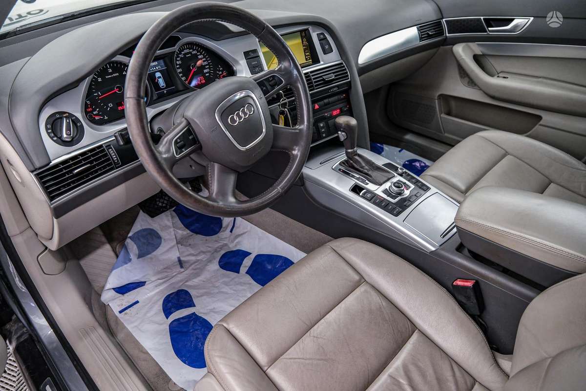 Audi A6 2010 — photo 5
