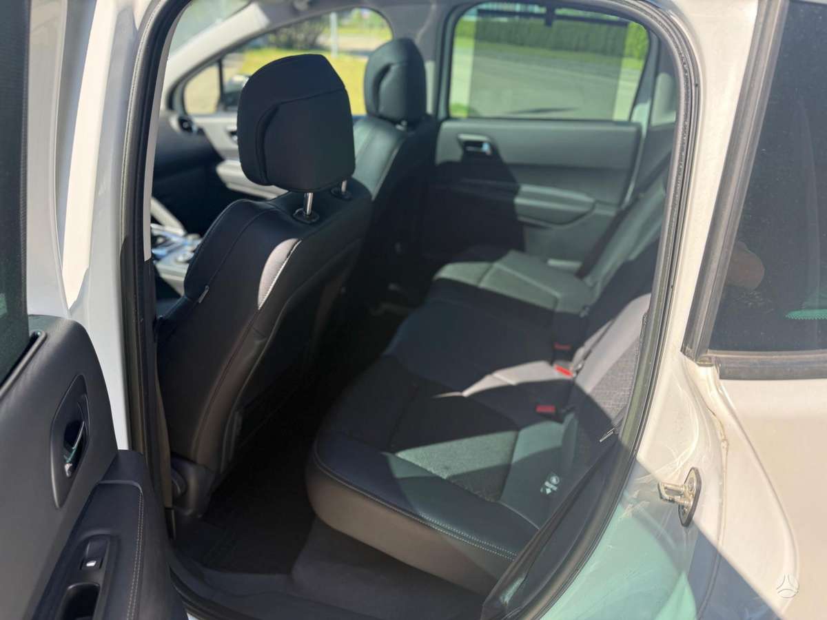 Peugeot 3008 2014 — photo 7