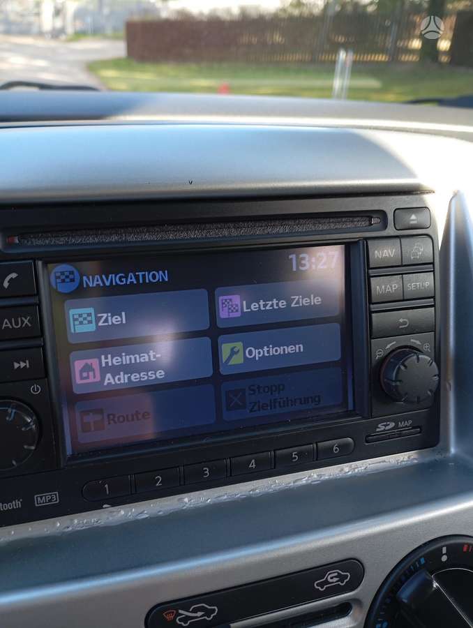 Nissan NV200 2011 — photo 15