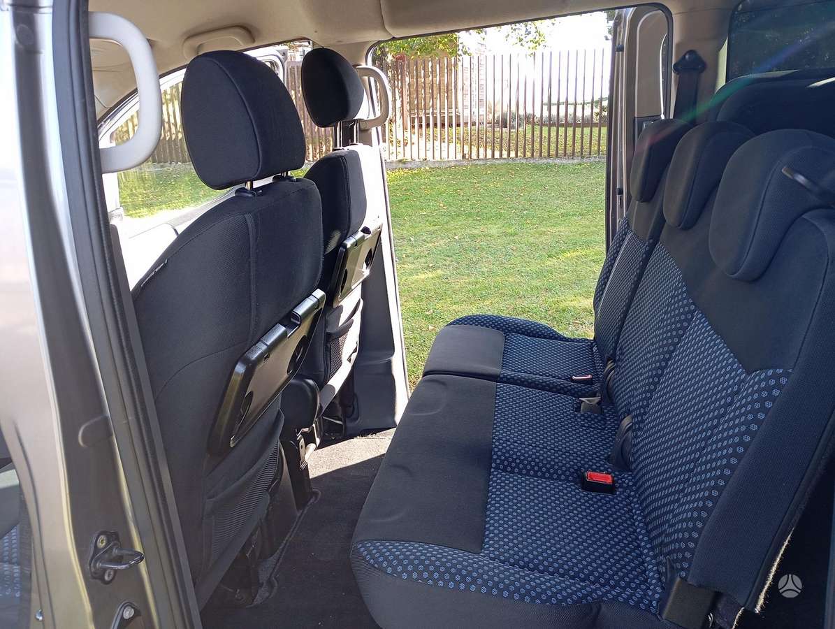 Nissan NV200 2011 — photo 7
