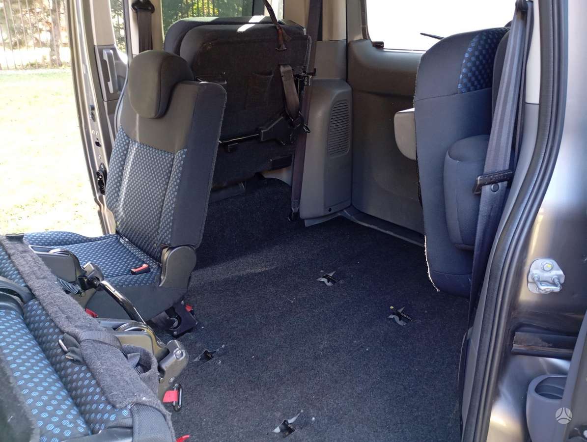 Nissan NV200 2011 — photo 8