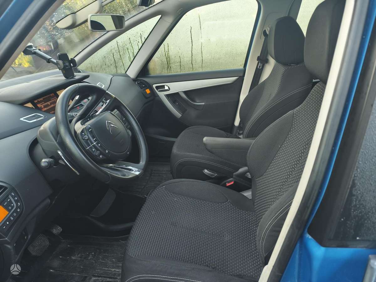 Citroen C4 2011 — photo 6