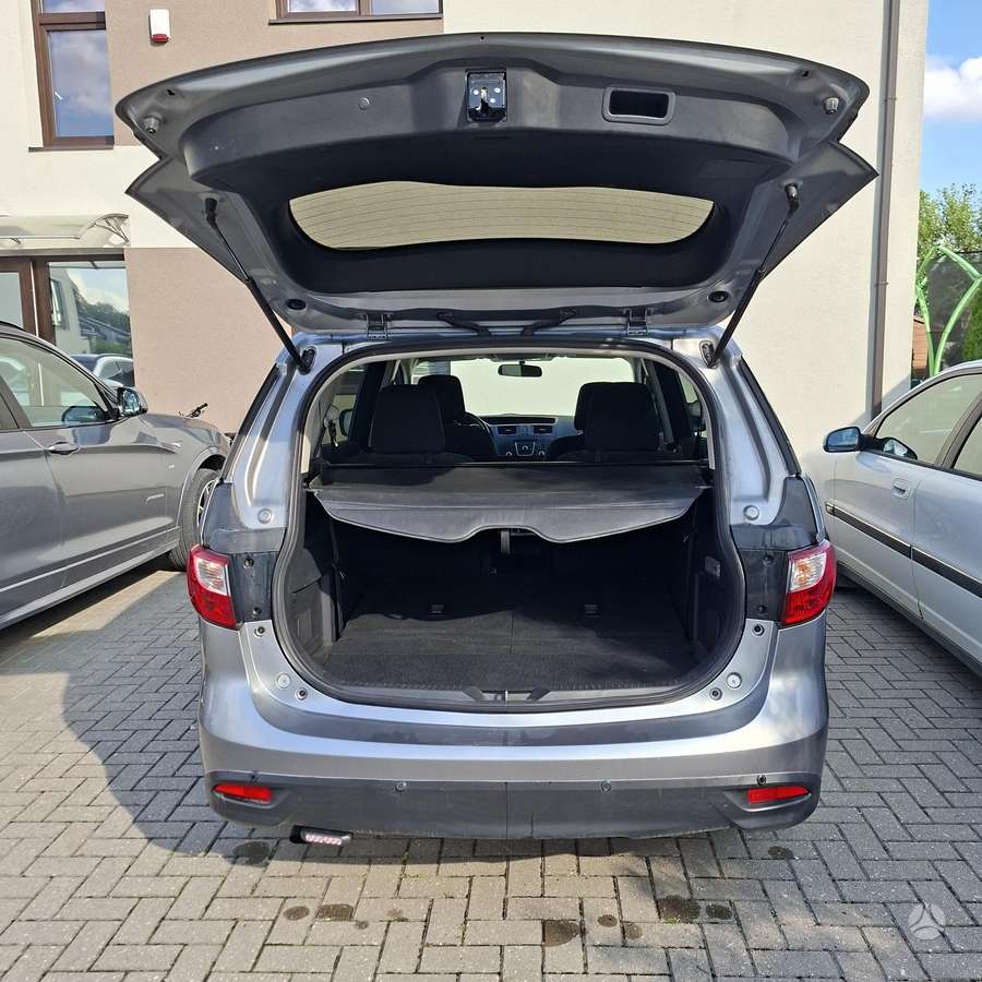 Mazda 5 2012 — photo 5