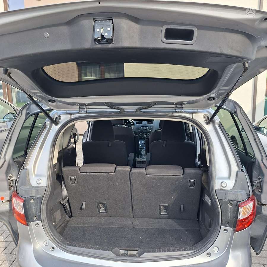 Mazda 5 2012 — photo 6
