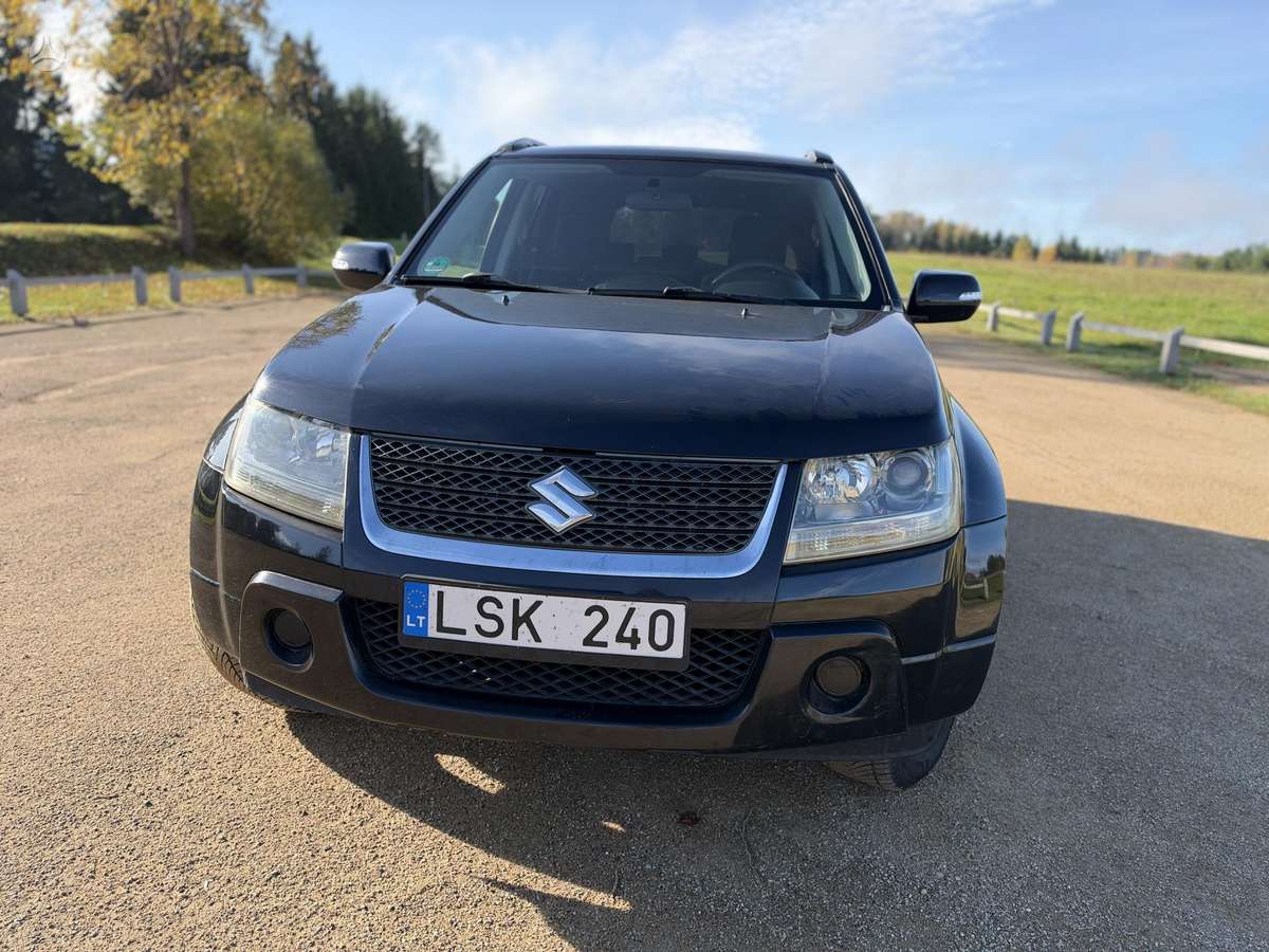 Suzuki Grand 2009 — вигляд ззаду
