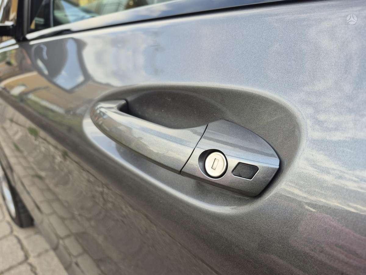 Mercedes-Benz B200 2012 — photo 14