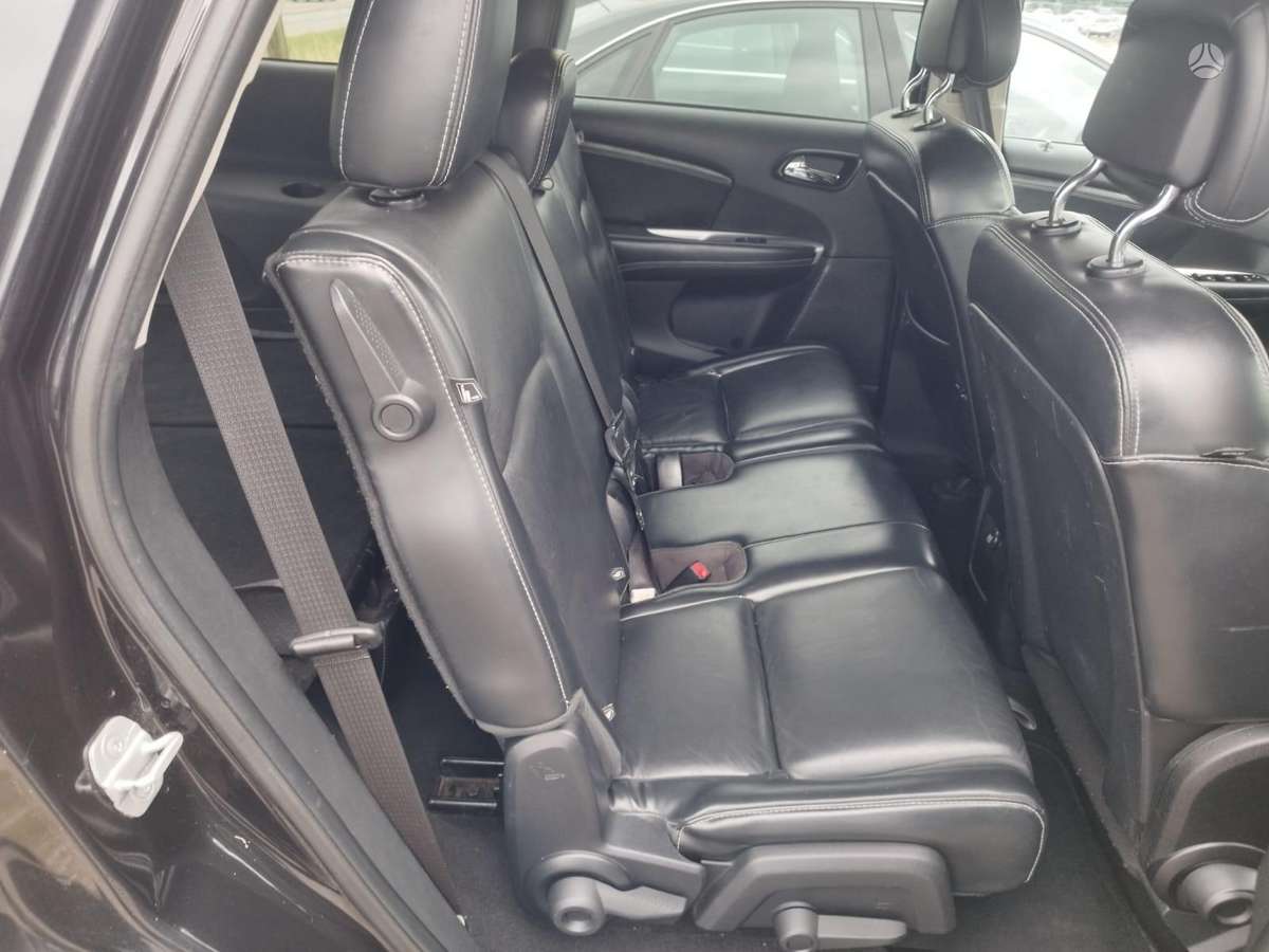 Fiat Freemont 2012 — photo 11