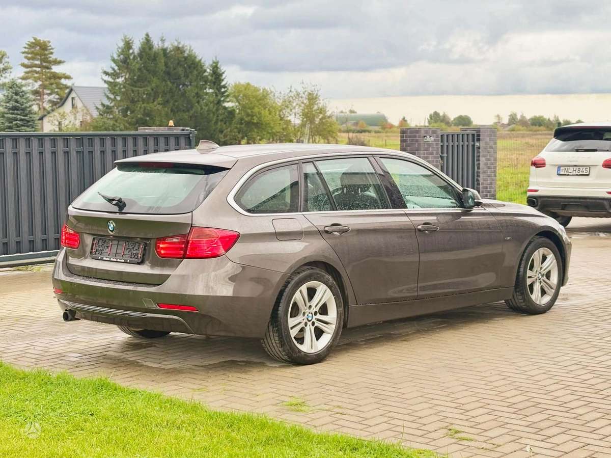 BMW 320 2012 — engine 2000 cm³, 184 HP (135kW)