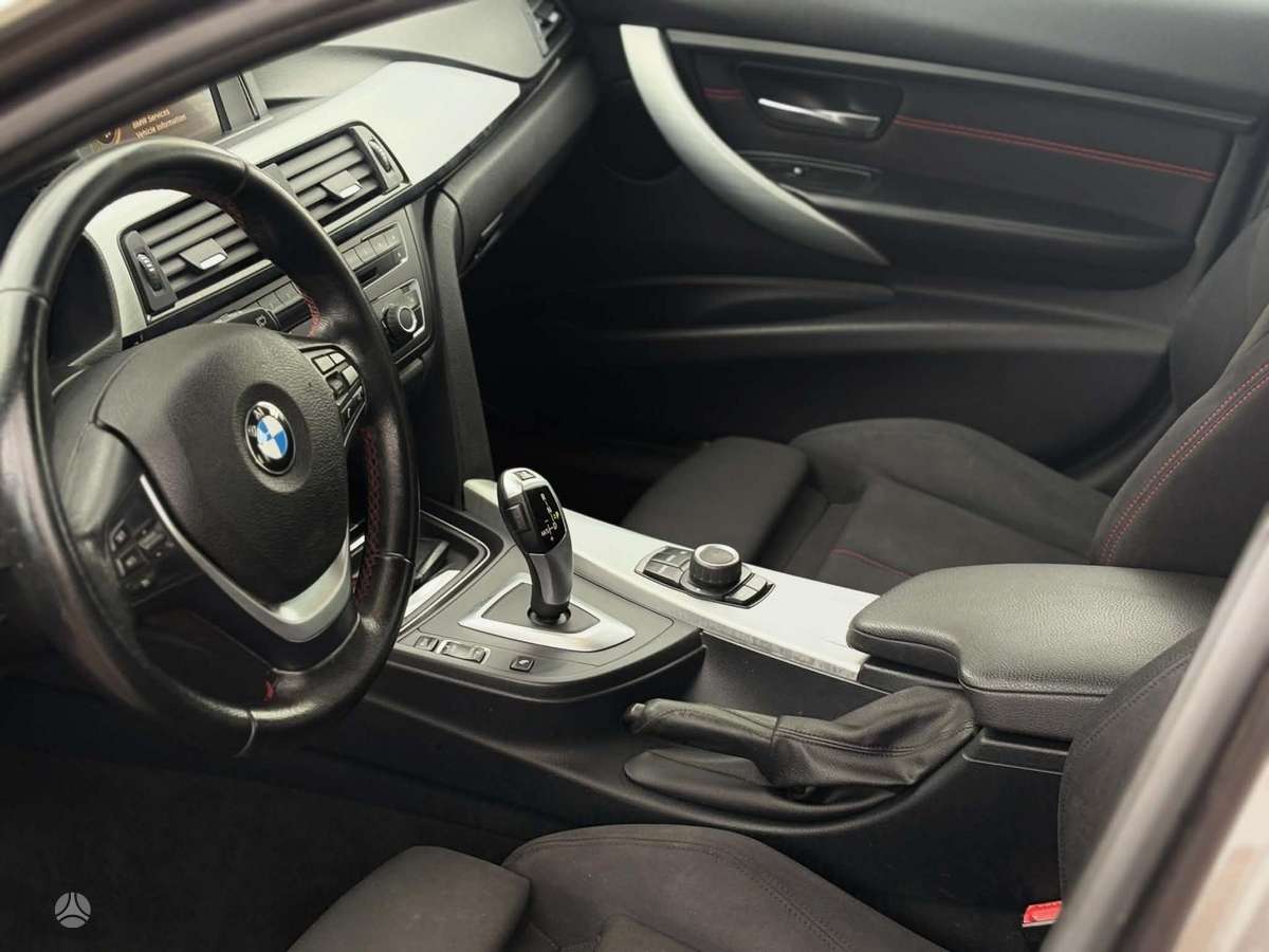 BMW 320 2012 — photo 7
