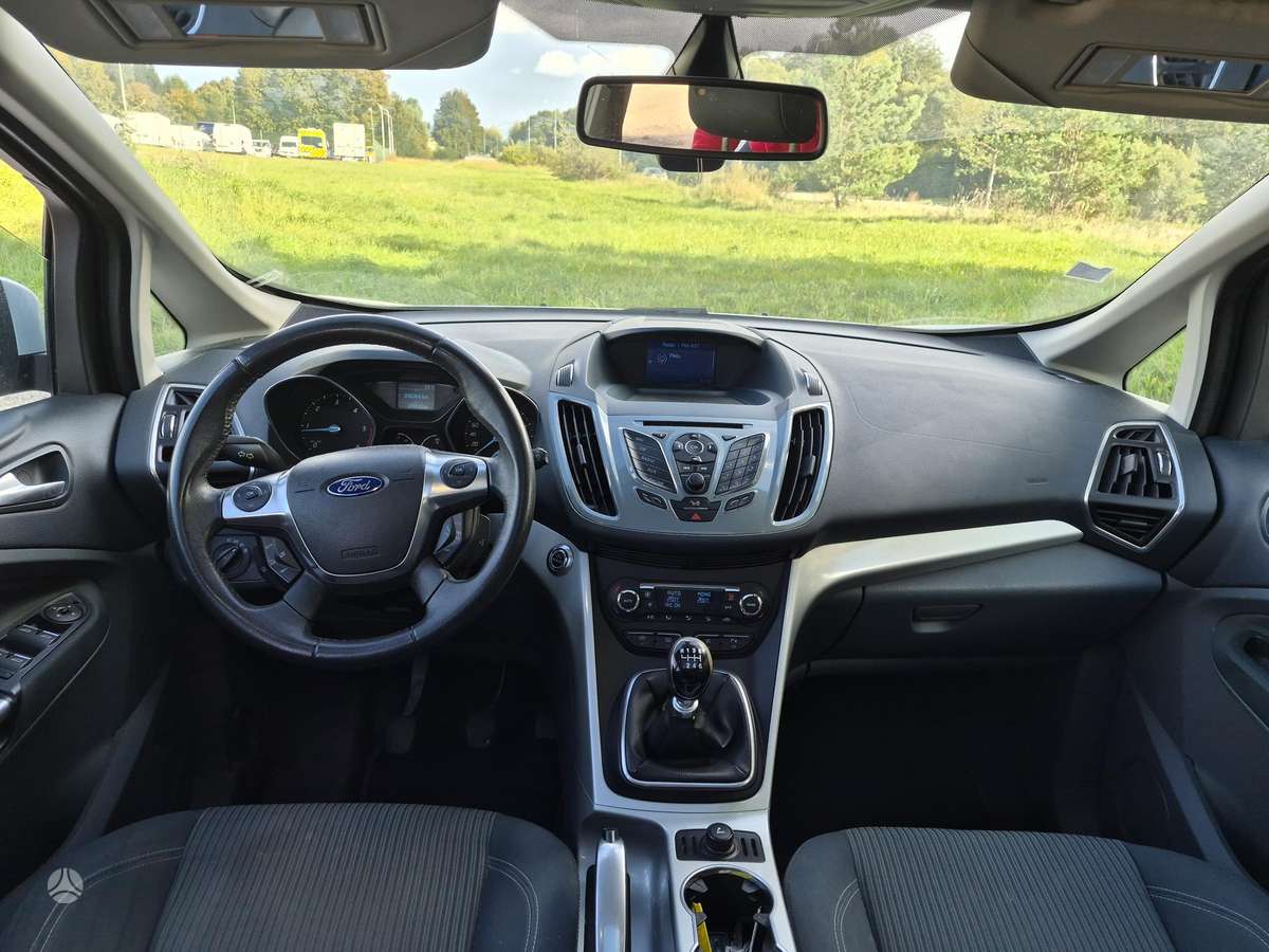 Ford C-MAX 2011 — photo 10