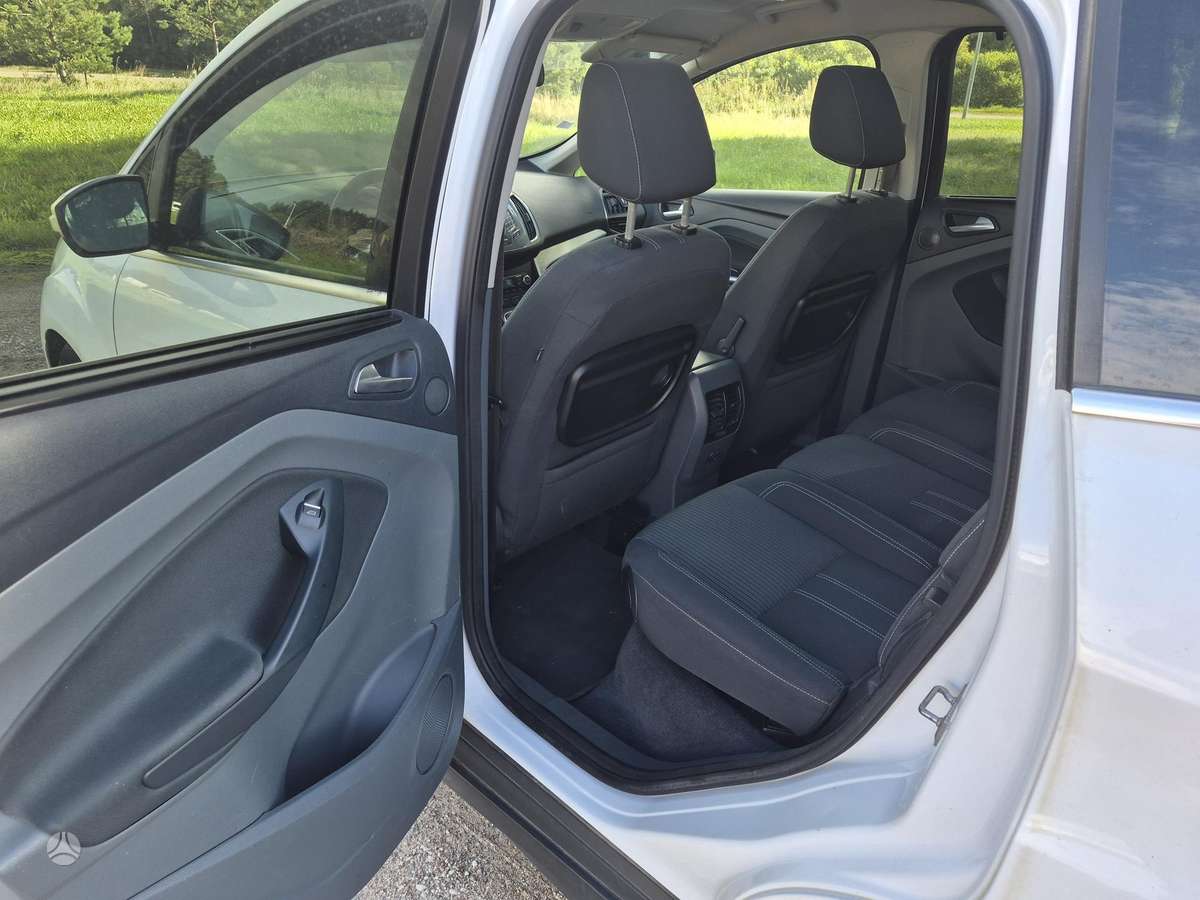 Ford C-MAX 2011 — photo 14