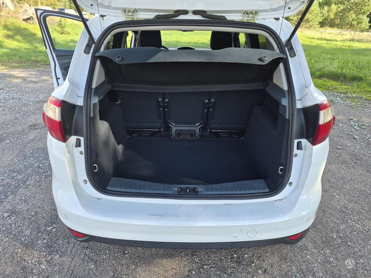 Ford C-MAX 2011 — photo 9