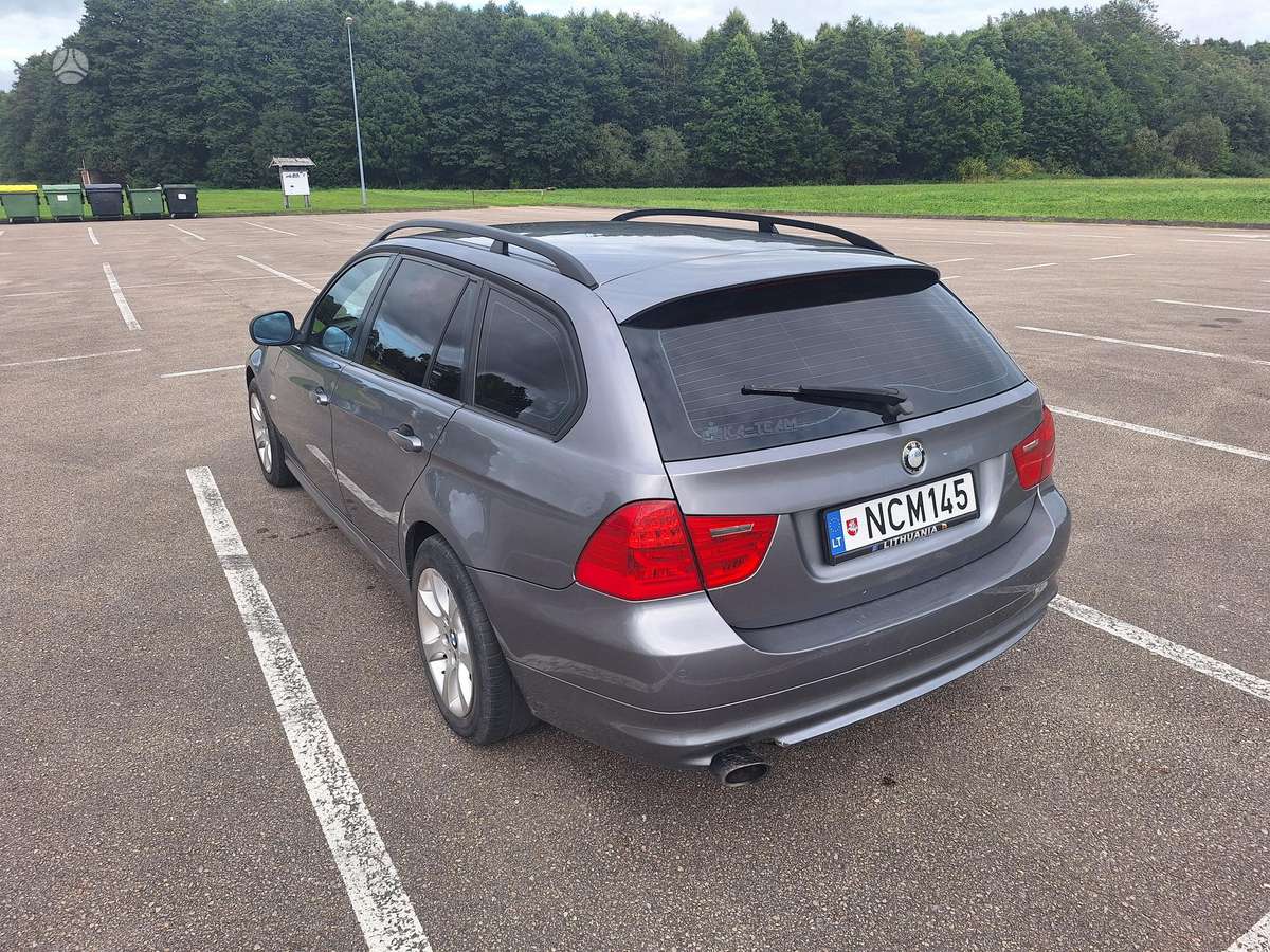 BMW 320 2009 — engine 1995 cm³, 177 HP (130kW)