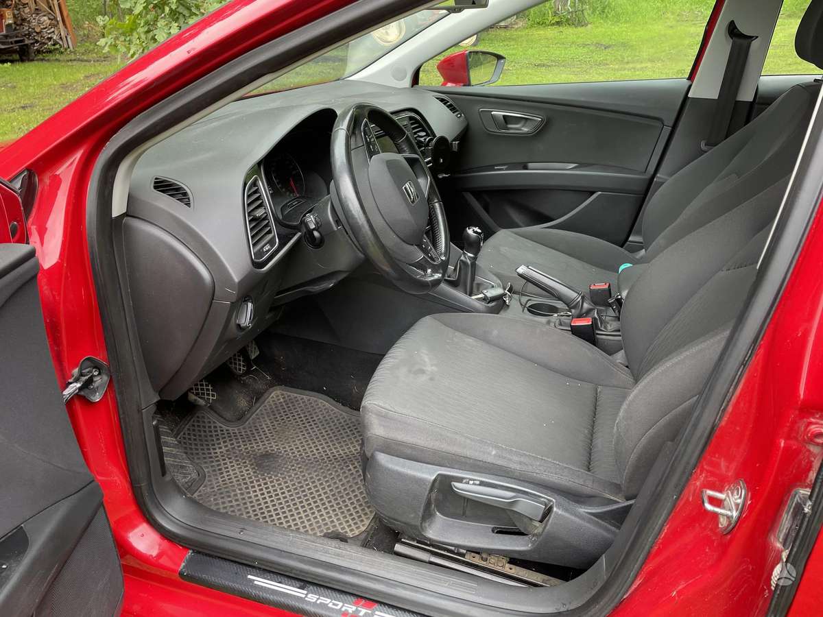 Seat Leon 2015 — photo 11