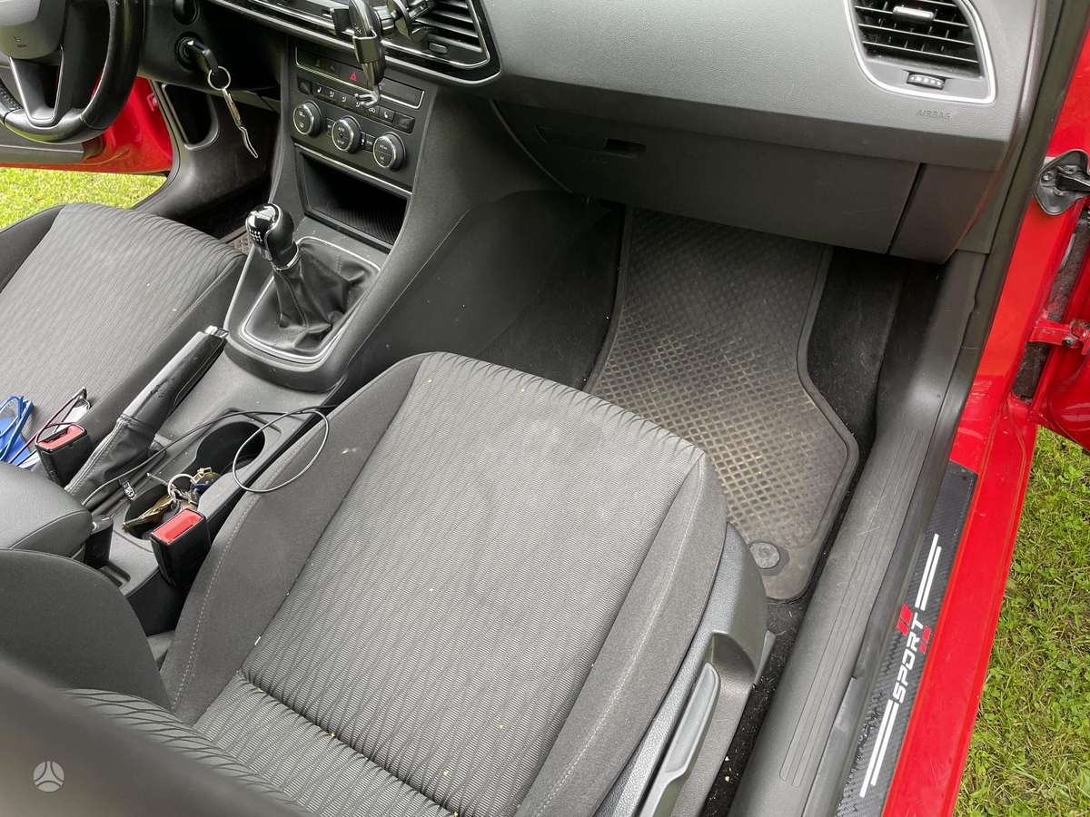 Seat Leon 2015 — photo 17