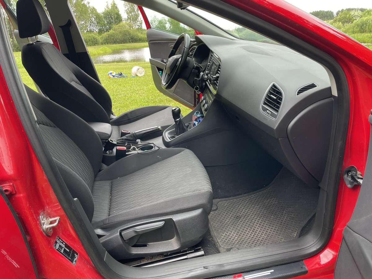 Seat Leon 2015 — photo 20