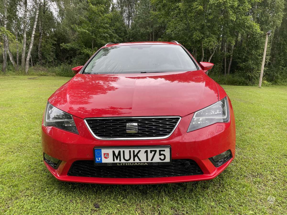 Seat Leon 2015 — interior