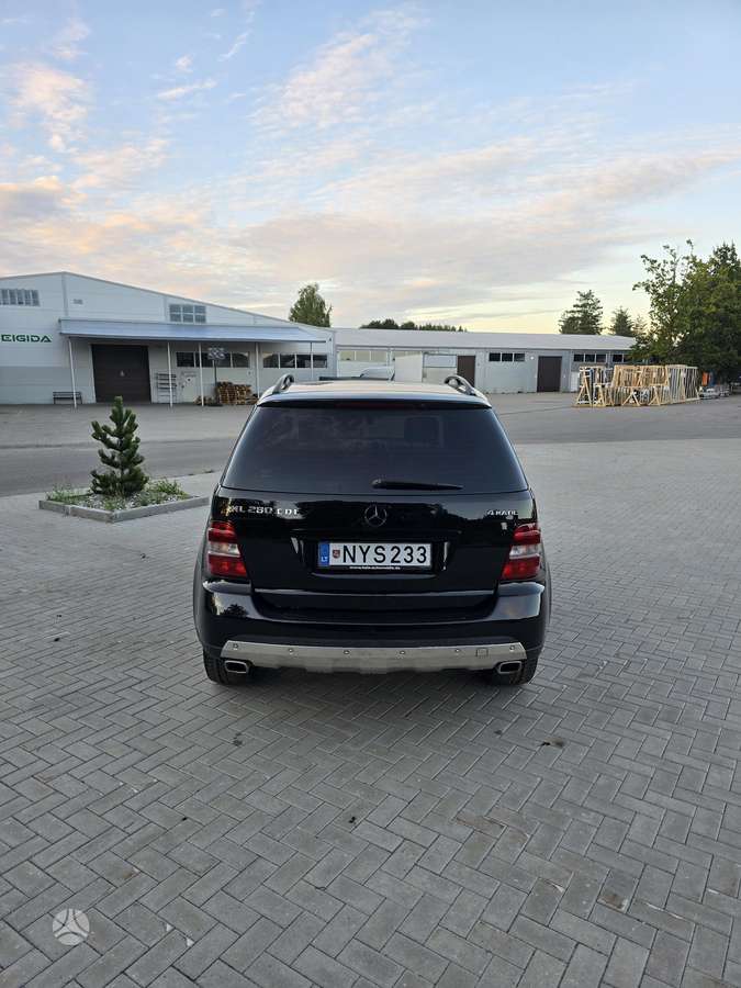 Mercedes-Benz ML280 2007 — photo 9