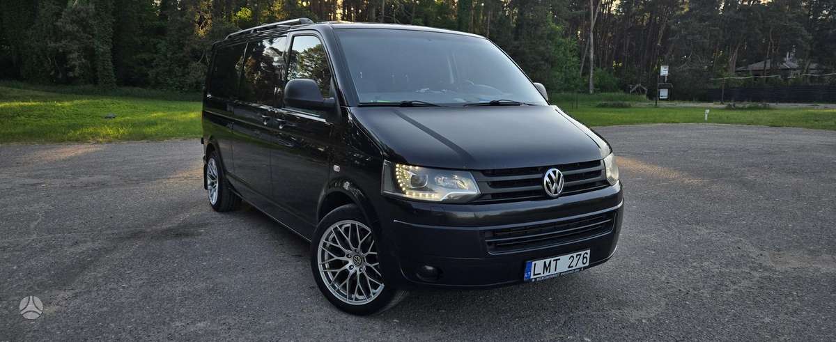 Volkswagen Transporter 2013 — rear view