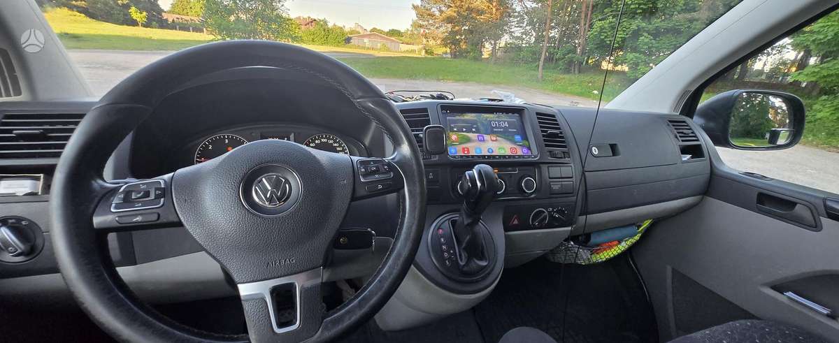 Volkswagen Transporter 2013 — photo 5