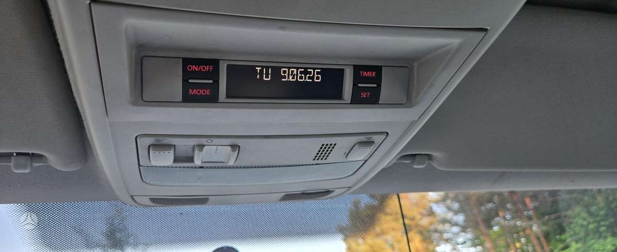 Volkswagen Transporter 2013 — photo 7