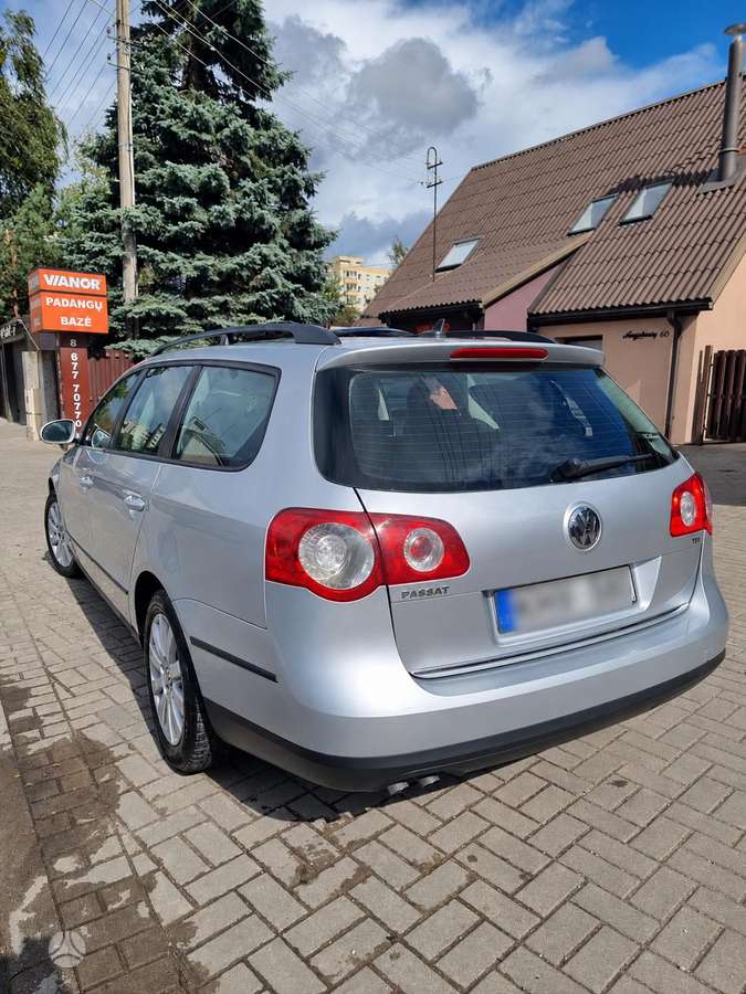 Volkswagen Passat 2008 — engine 1896 cm³, 105 HP (77kW)